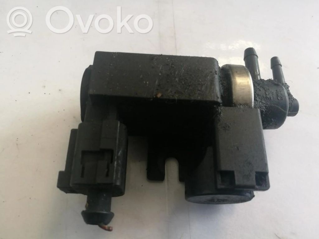 Audi A4 S4 B6 8E 8H Solenoid supapă turbosuflantă