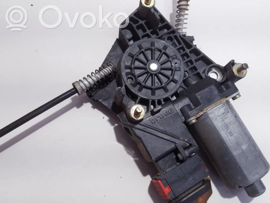 Peugeot 406 Elektryczny podnośnik szyby drzwi bocznych / przesuwnych 