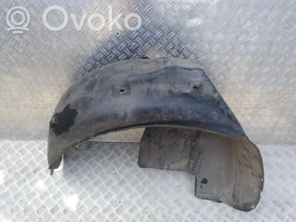 Volkswagen PASSAT B5 Rivestimento paraspruzzi parafango posteriore 