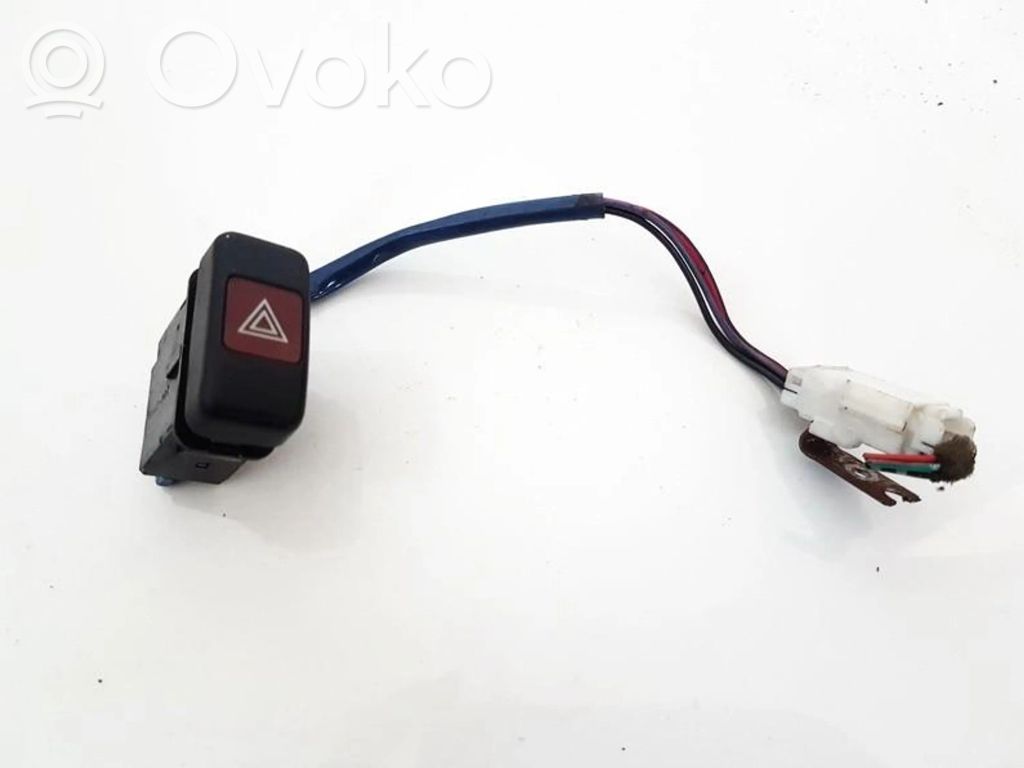 Botón interruptor de luz de peligro   0240Y58,0240Y58,0240Y58,0240Y58