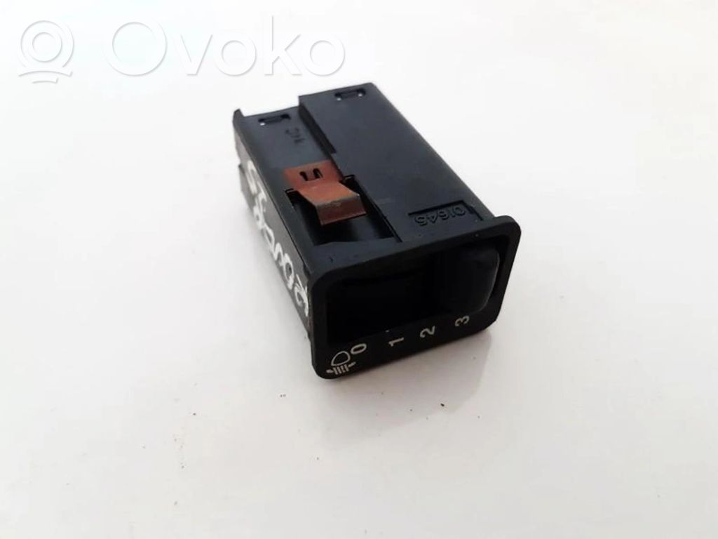 Bouton commande réglage hauteur de phares   01645,01645