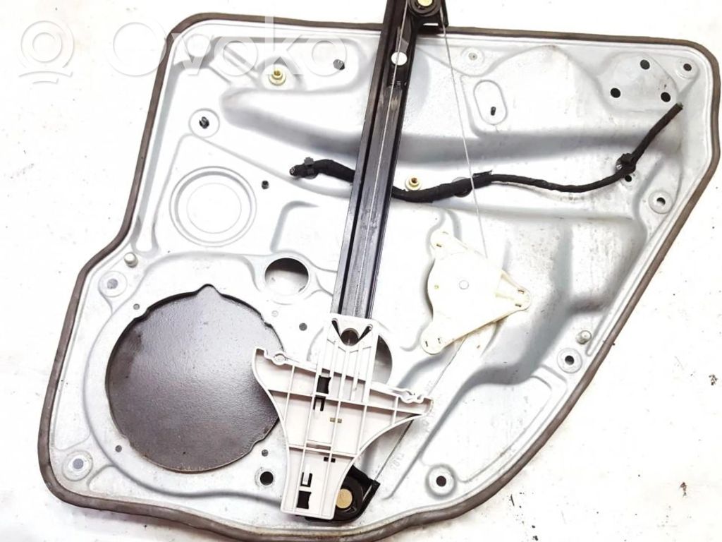 Volkswagen Golf IV Macara ușă glisantă cu motor 