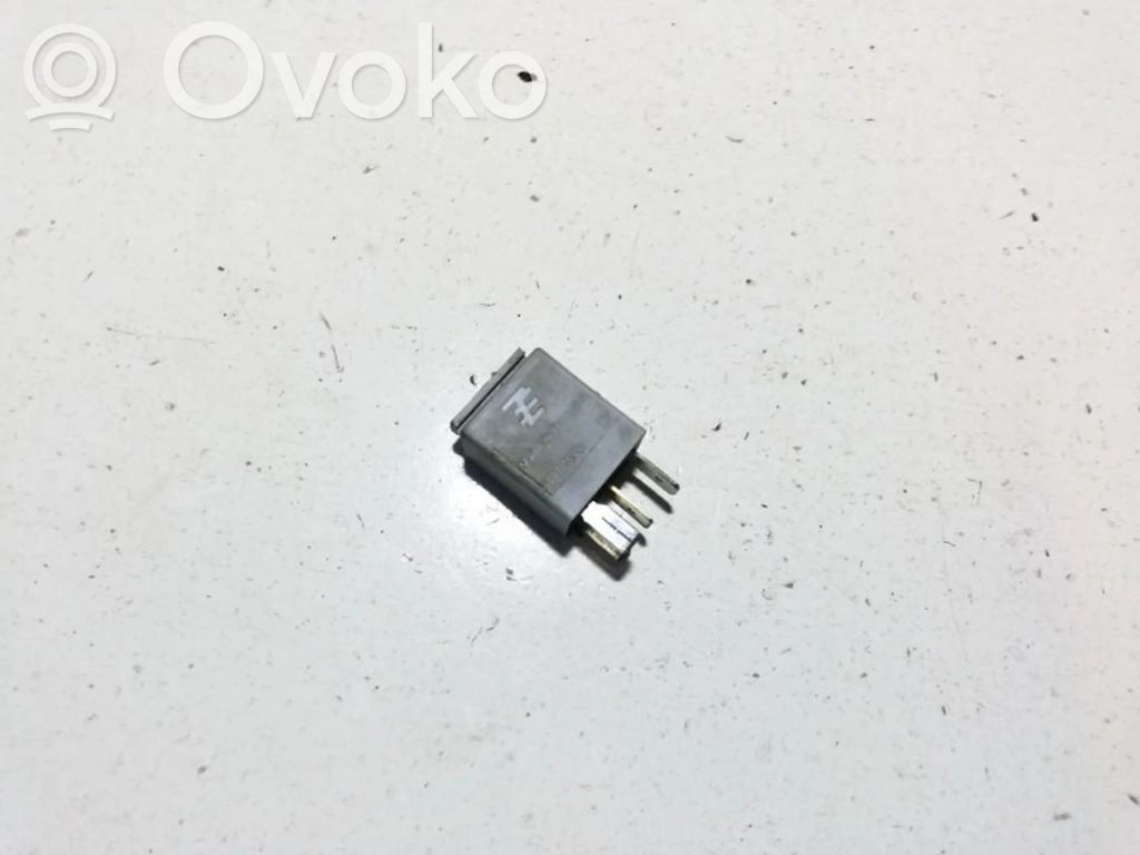 Volkswagen PASSAT CC Altri relè 