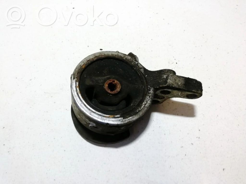 Nissan Almera Engine mount bracket 