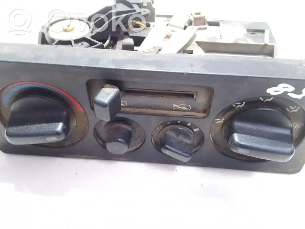 Opel Monterey Panel klimatyzacji 