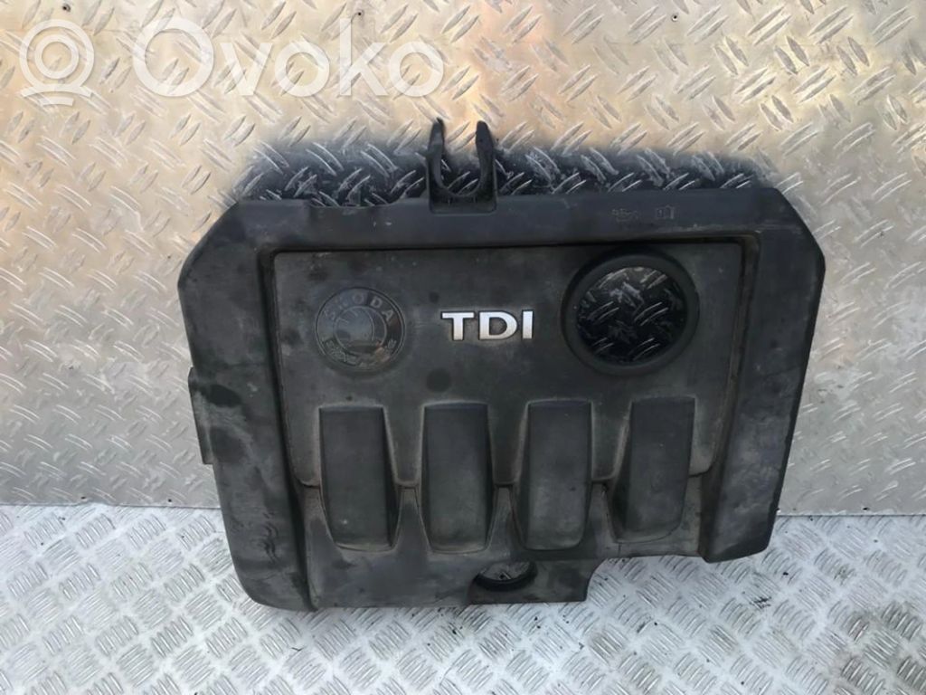 Skoda Octavia Mk1 (1U) Couvercle cache moteur