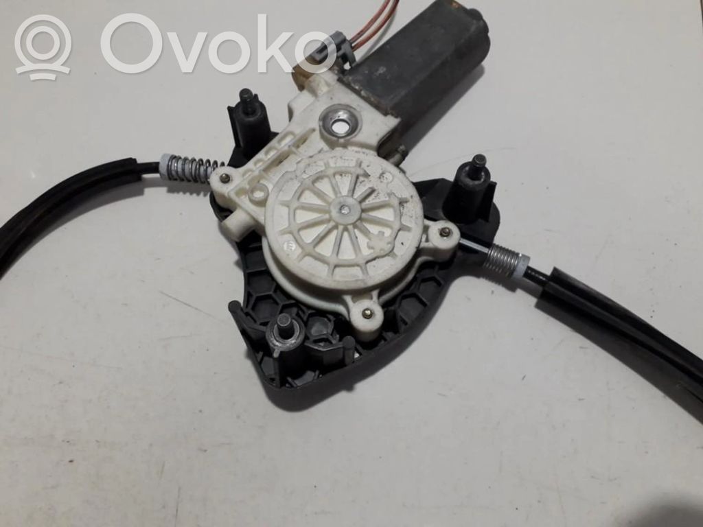 Renault Clio II Motorino alzacristalli della portiera anteriore 