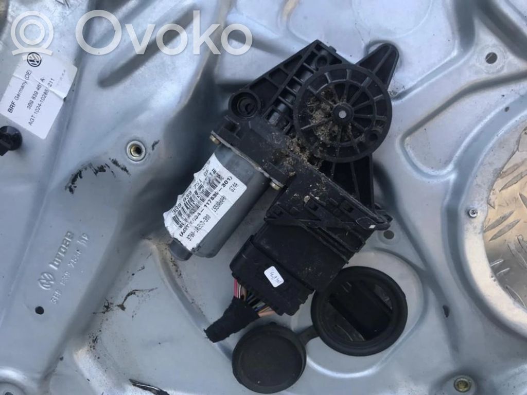 Volkswagen PASSAT B5 Motorino alzacristalli della portiera posteriore 