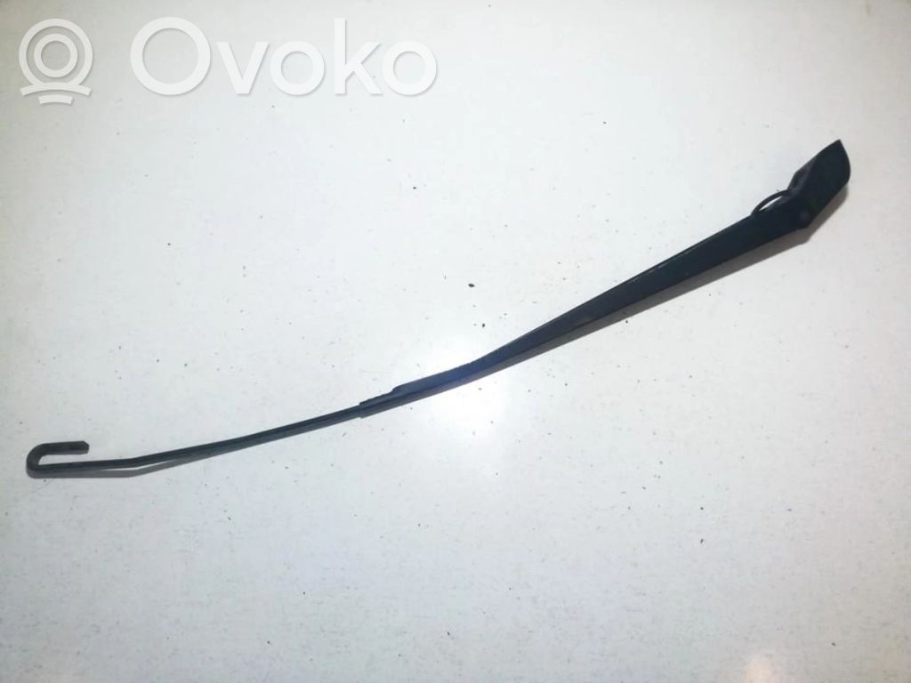 Citroen Xsara Picasso Brazo del limpiaparabrisas delantero 
