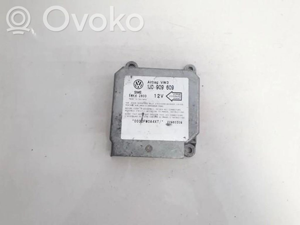 Volkswagen Golf IV Unitate/modul de comandă airbaguri 