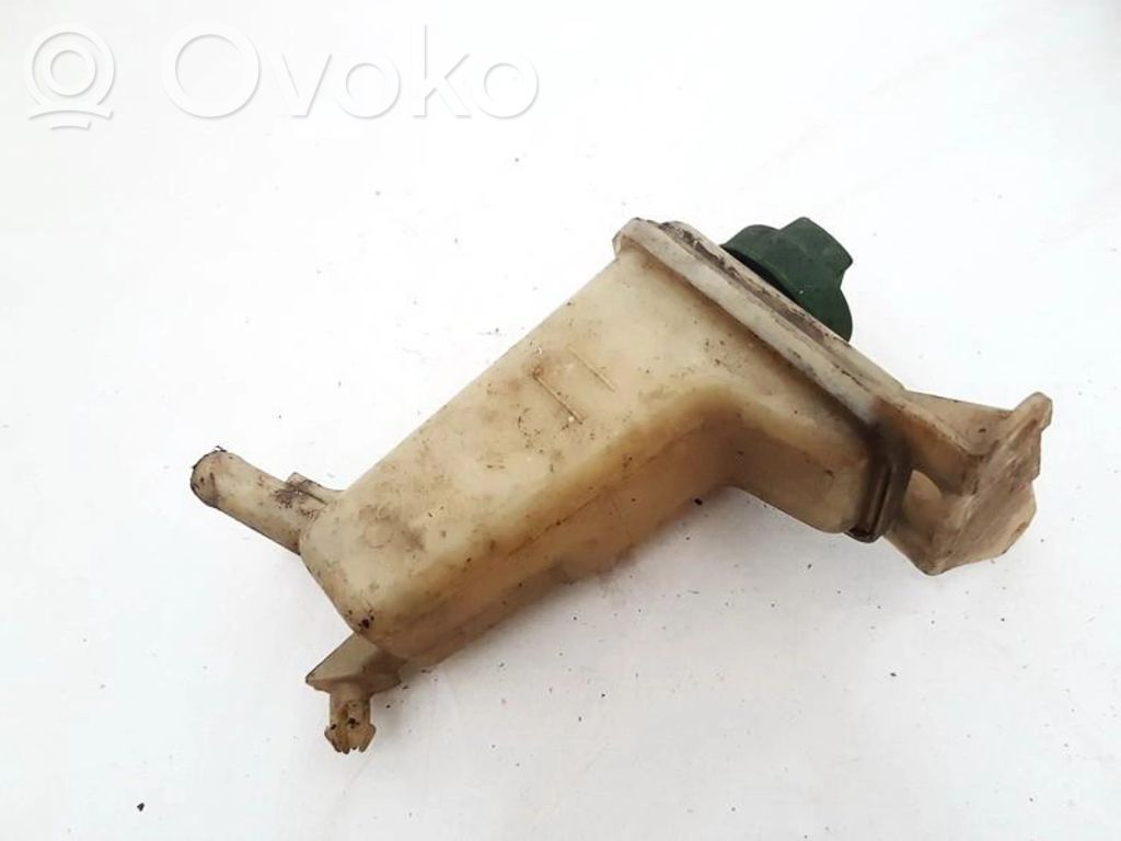 Ohjaustehostimen nestesäiliö   8D0422373C,8D0422373C
