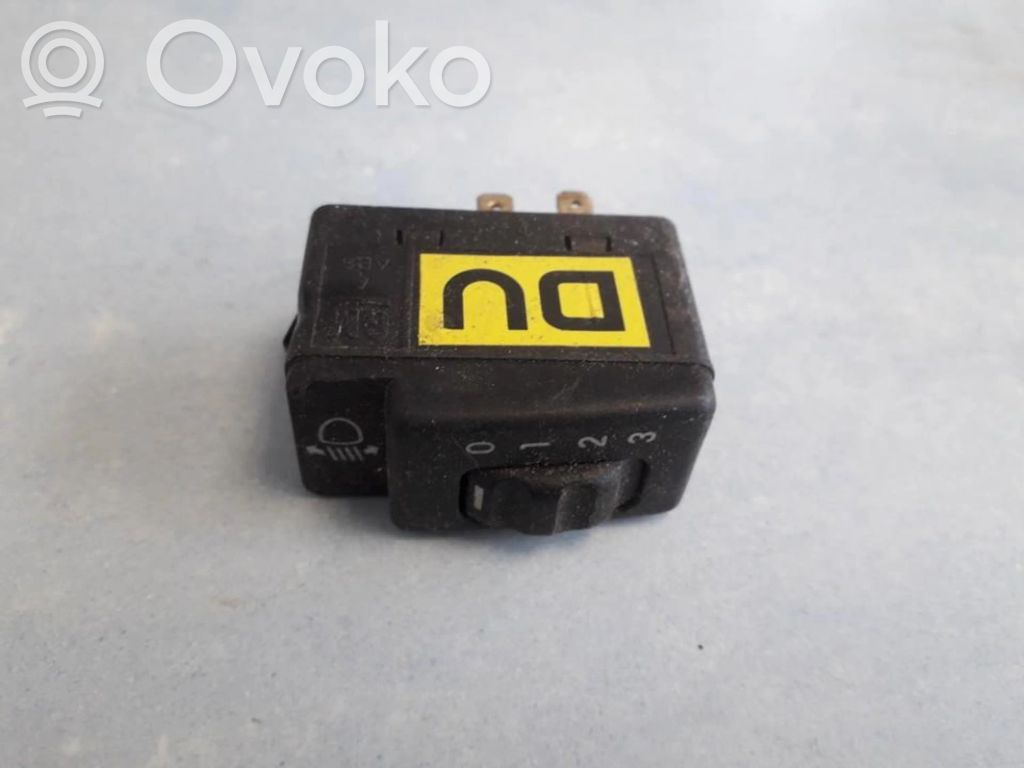Bouton commande réglage hauteur de phares   90483063,90483063