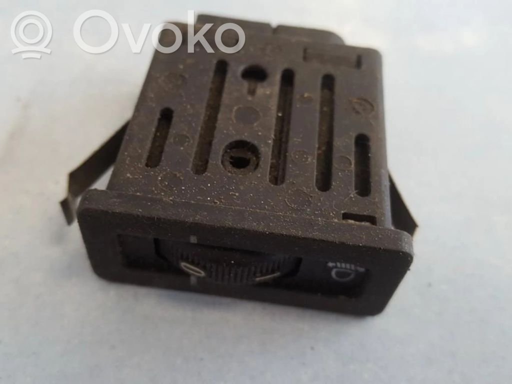 BMW 5 E34 Comutator control nivel faruri 