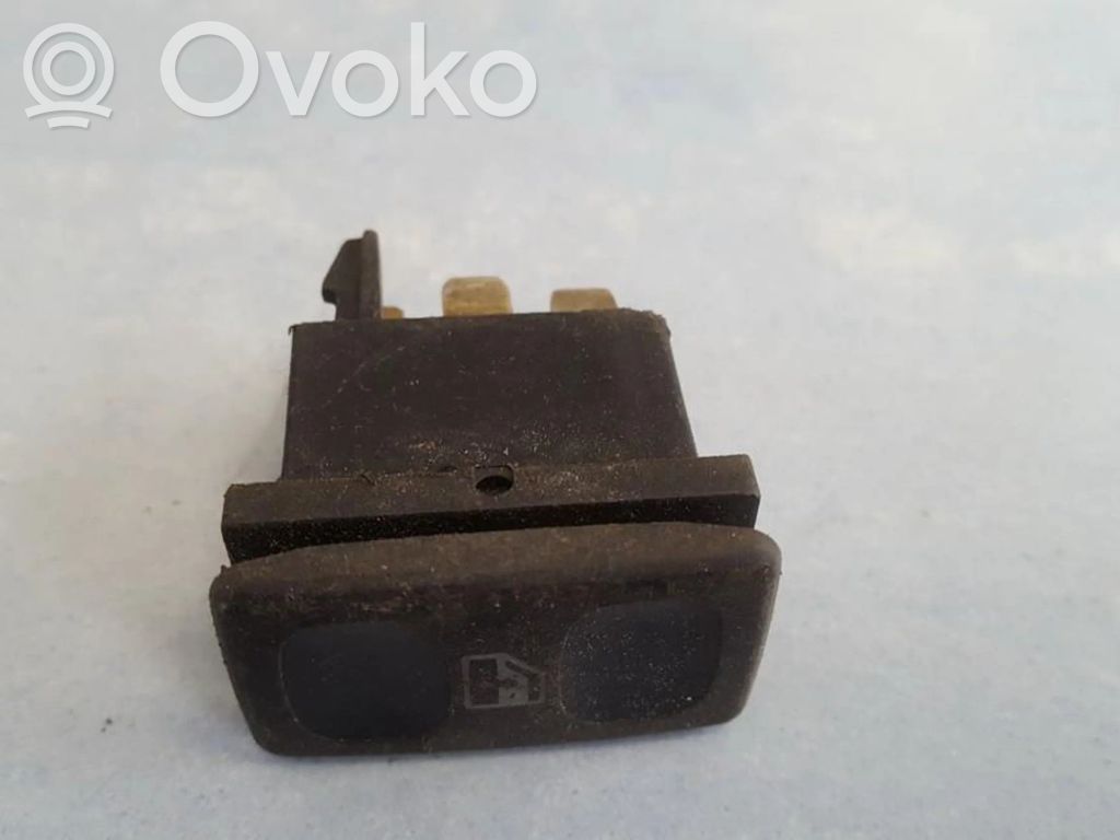 Volkswagen Polo III 6N 6N2 6NF Interruttore di controllo dell’alzacristalli elettrico