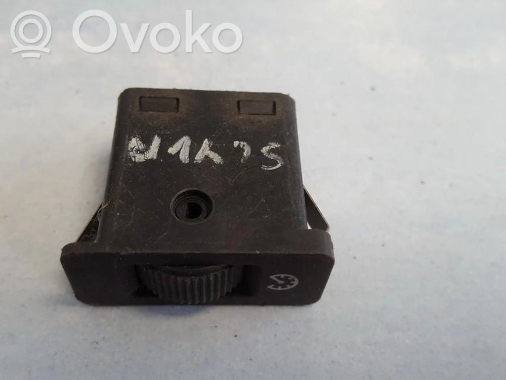 Comutator lumini bord   61318360461,61318360461,61318360461,61318360461,61318360461