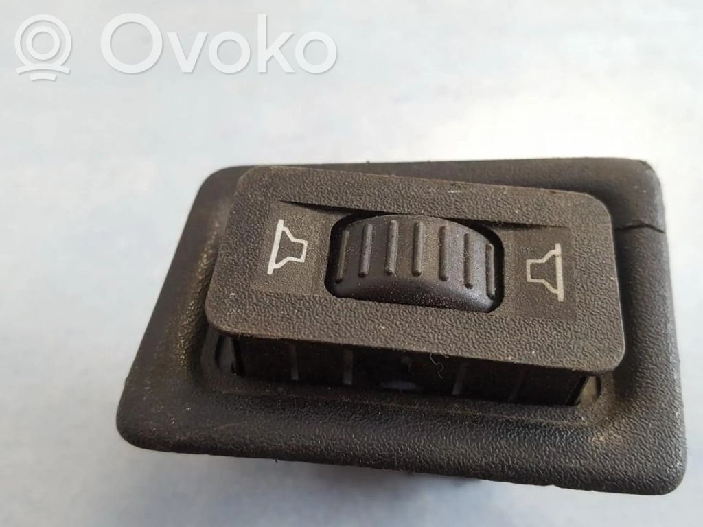 BMW 5 E34 Przycisk / Pokrętło regulacji świateł 