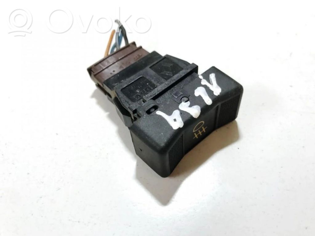 Fog light switch