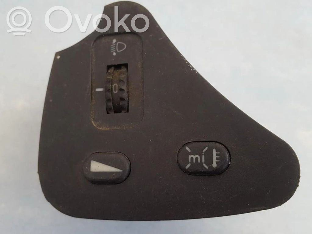 Alfa Romeo 156 Przycisk / Pokrętło regulacji świateł 