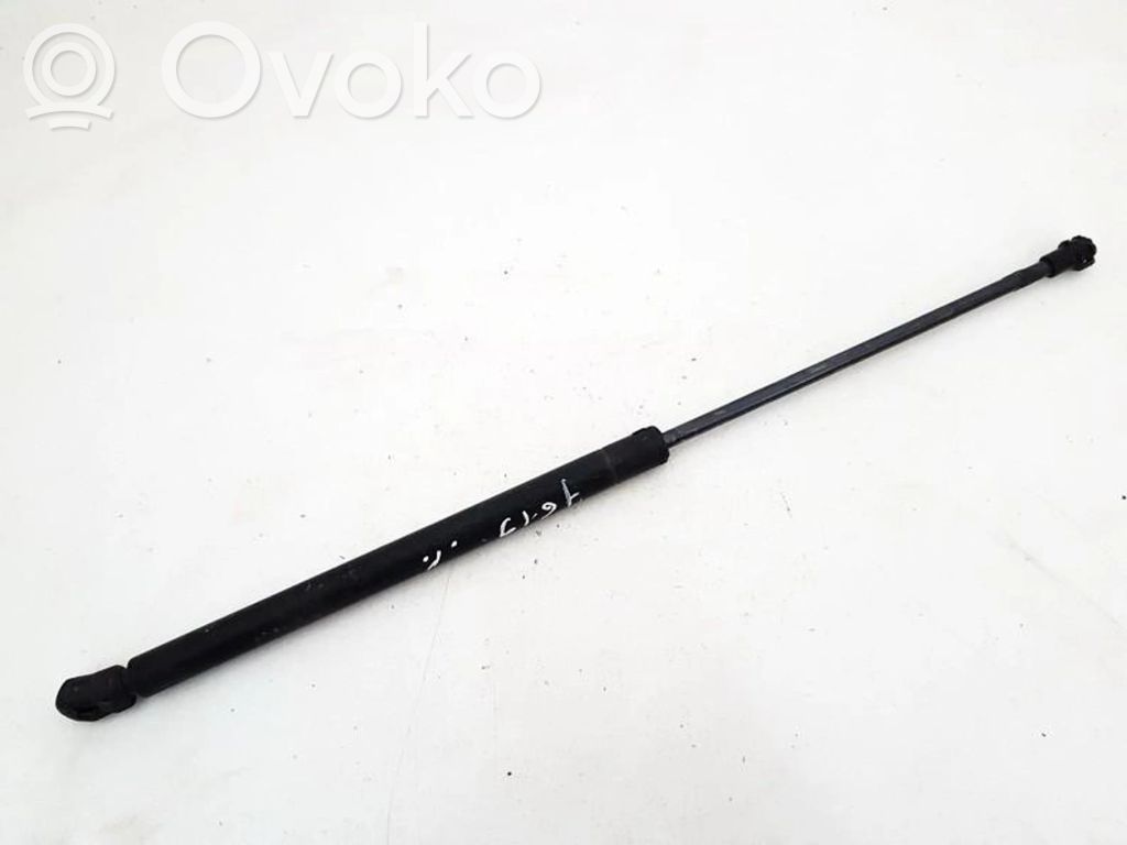 Volkswagen Polo Siłownik maski przedniej 