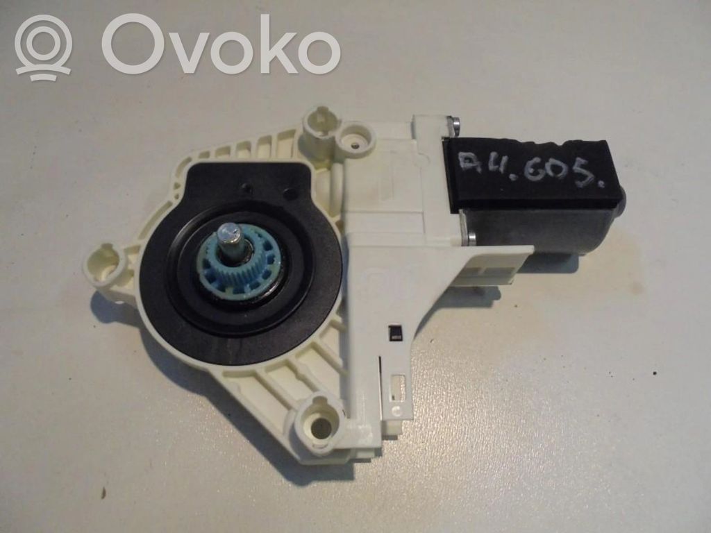 Audi A5 8T 8F Motor macara geam ușă față