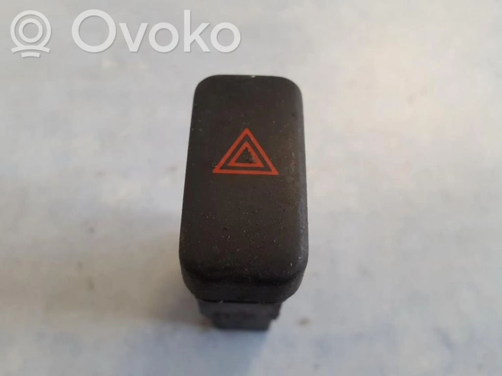 Mazda 626 Botón interruptor de luz de peligro 