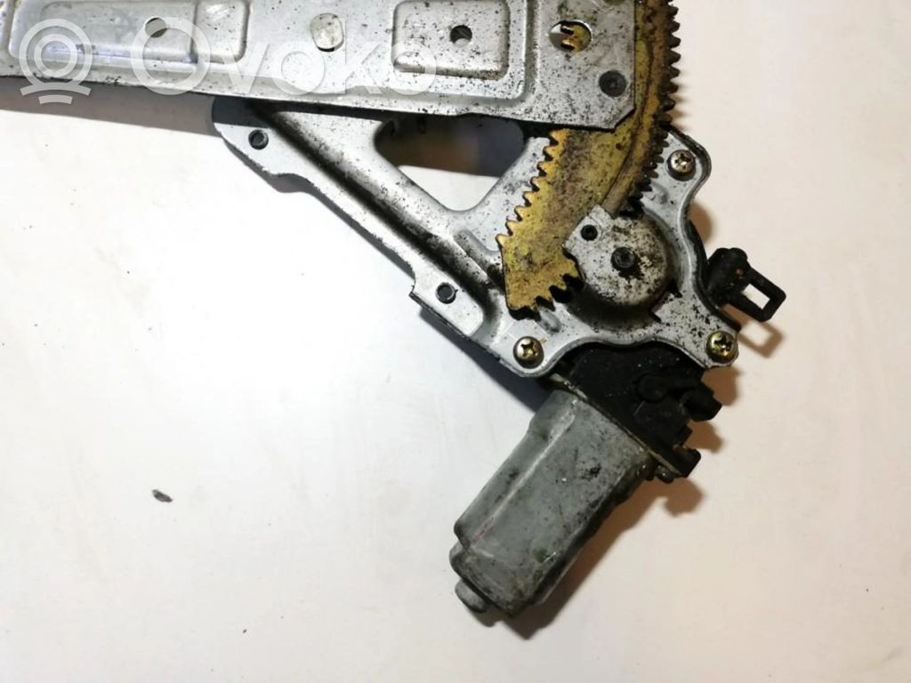 Subaru Legacy Silnik regulatora szyby drzwi przednich 