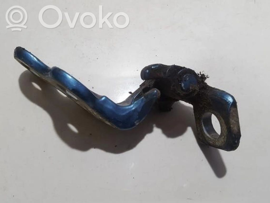 Ford Focus Front door upper hinge 