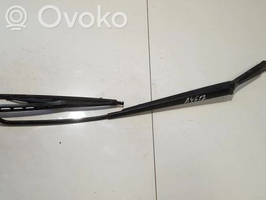 Wischerarm vorne   XS4117526BC,XS4117526BC