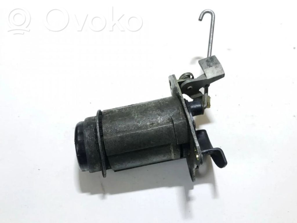Opel Corsa B Tailgate exterior lock 