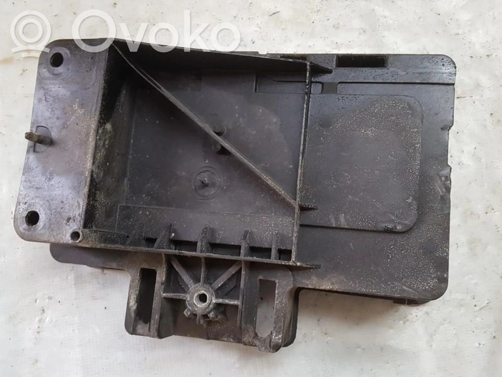 Ford Focus Akumulatora kaste 