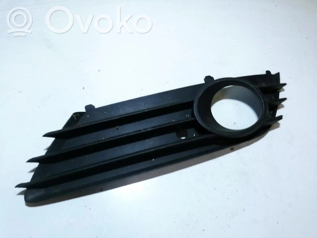 Opel Astra H Mascherina inferiore del paraurti anteriore