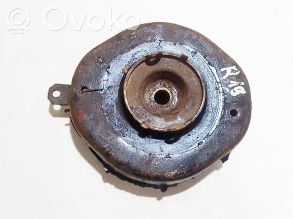 Renault 19 Kierrejousen kiinnitys 