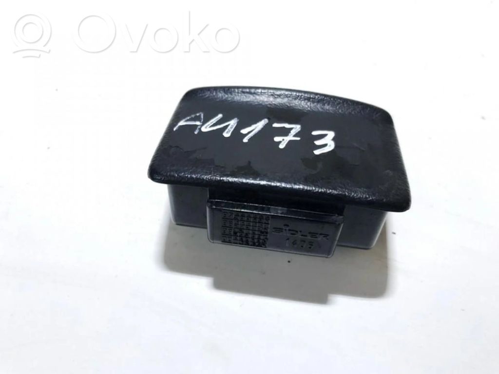Nissan Primera Cendrier 