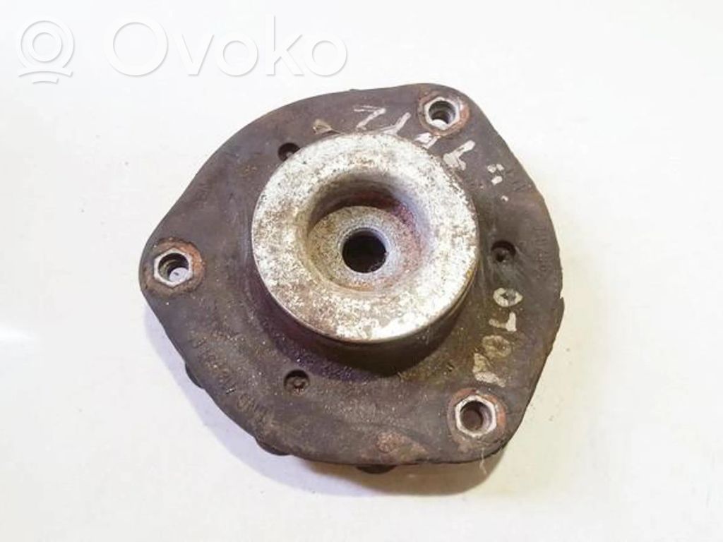 Volkswagen Polo Kierrejousen kiinnitys 