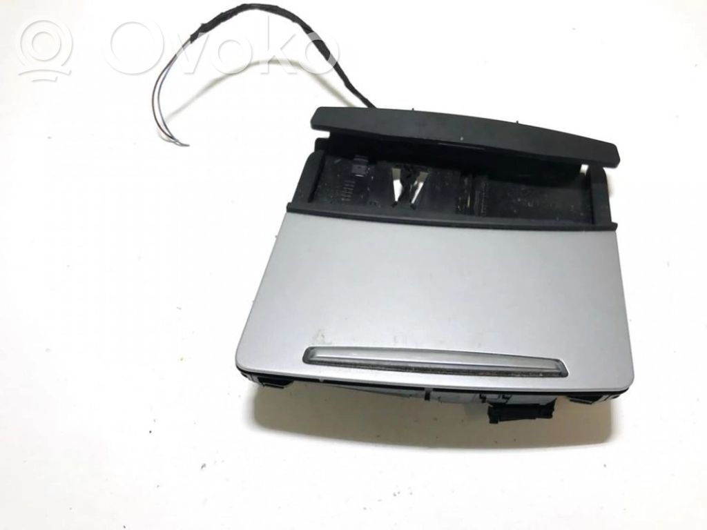 Cenicero del coche   4F2857951B,4F2857951B