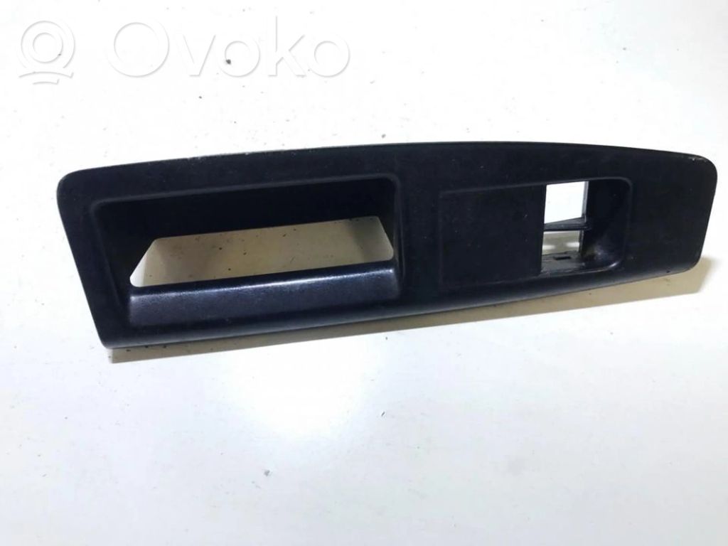 Volkswagen Polo Support bouton lève vitre porte avant