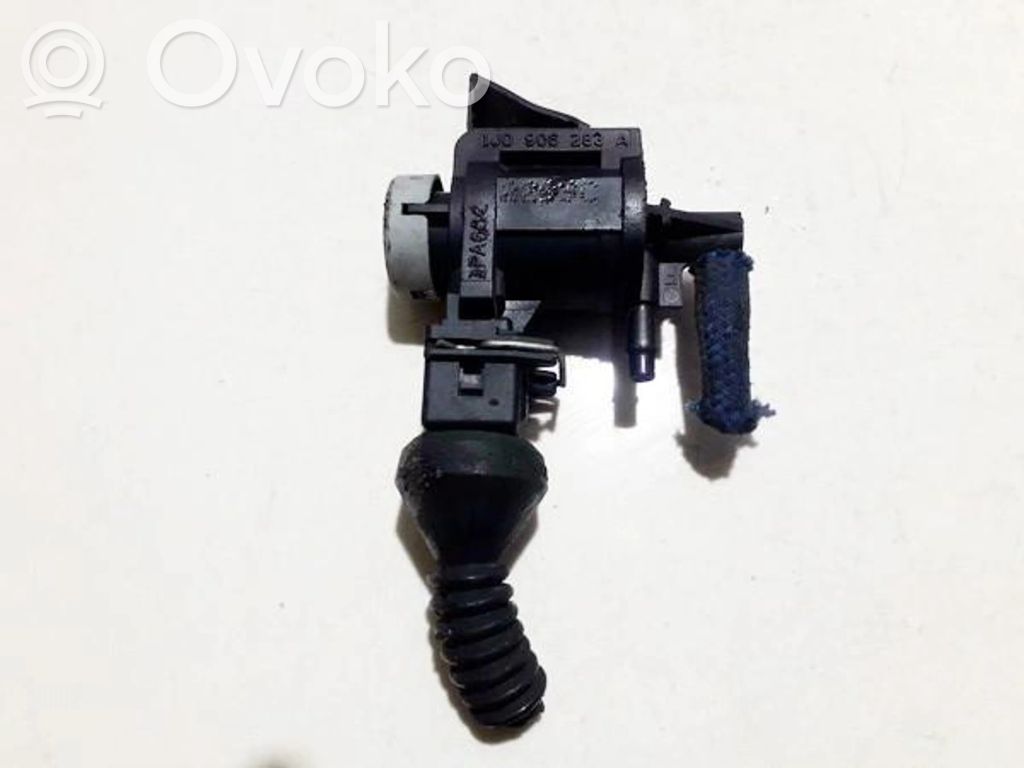Volkswagen Golf IV Solenoid supapă turbosuflantă 