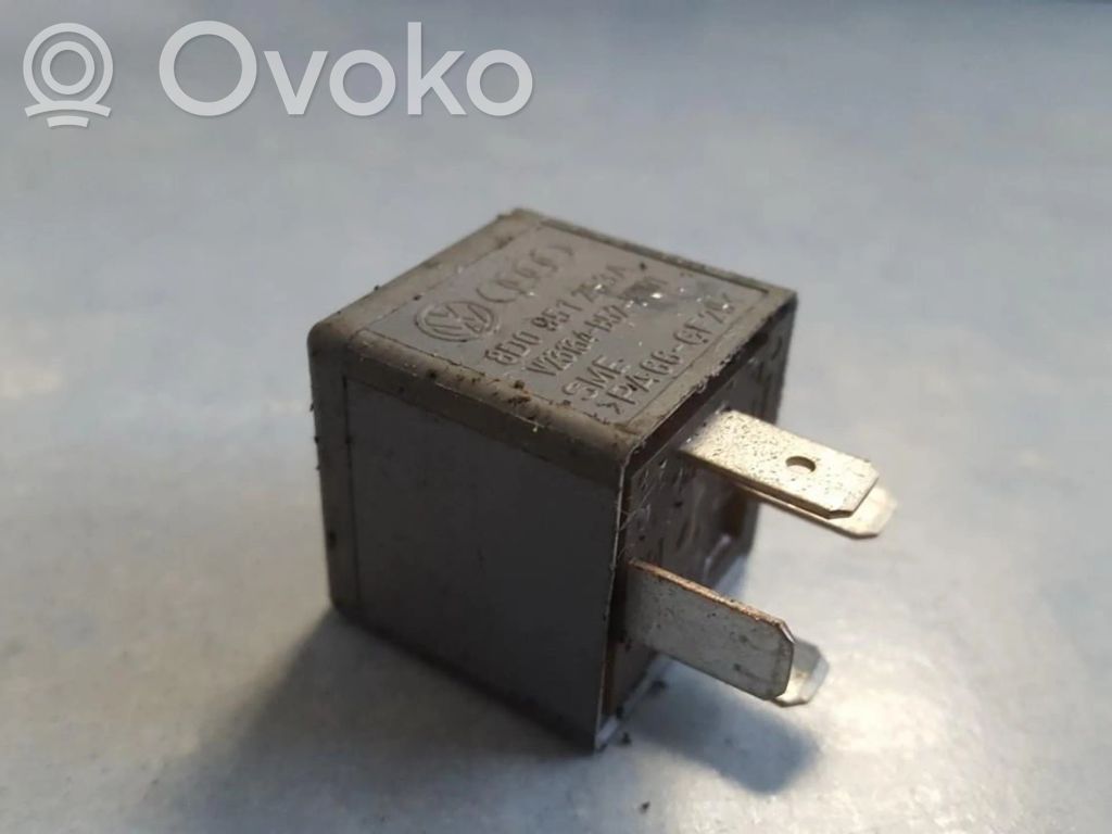 Altri relè   8D0951253A,8D0951253A