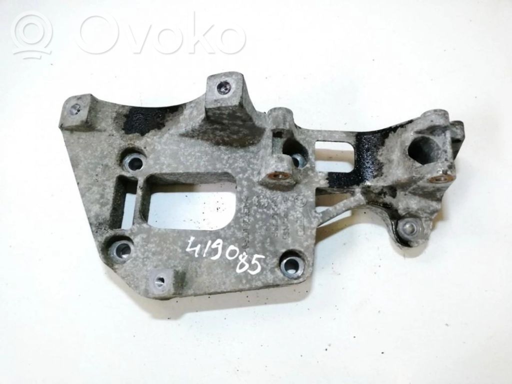 Volkswagen PASSAT B6 Support, suspension du moteur 