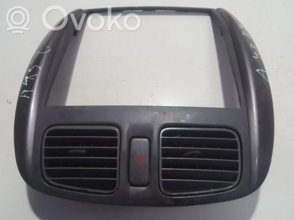 Botón interruptor de luz de peligro   C10055211,C10055211
