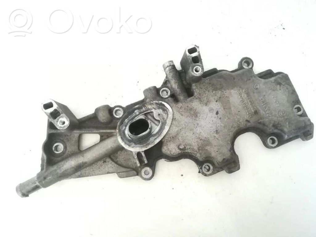 Renault Megane I Engine mounting bracket