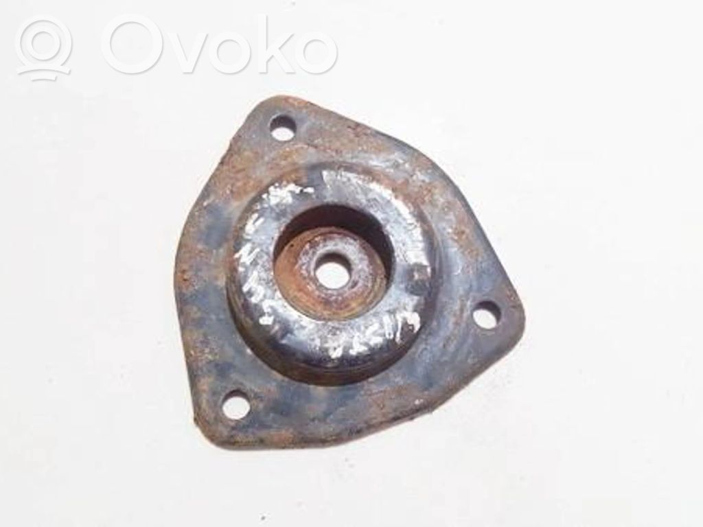 Nissan Sunny Patin de ressort 