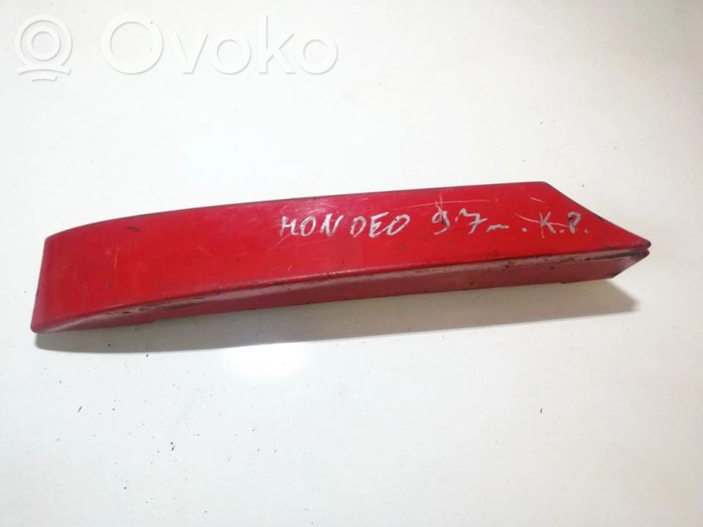 Ford Mondeo MK II Listwa pod lampę przednią 