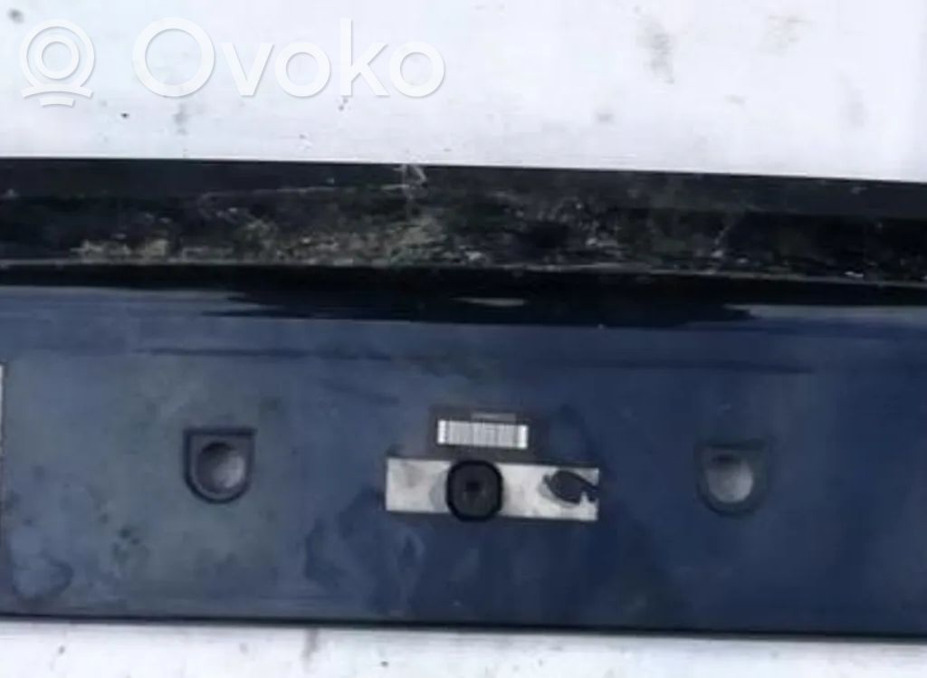 BMW 7 E65 E66 Trunk door license plate light bar 