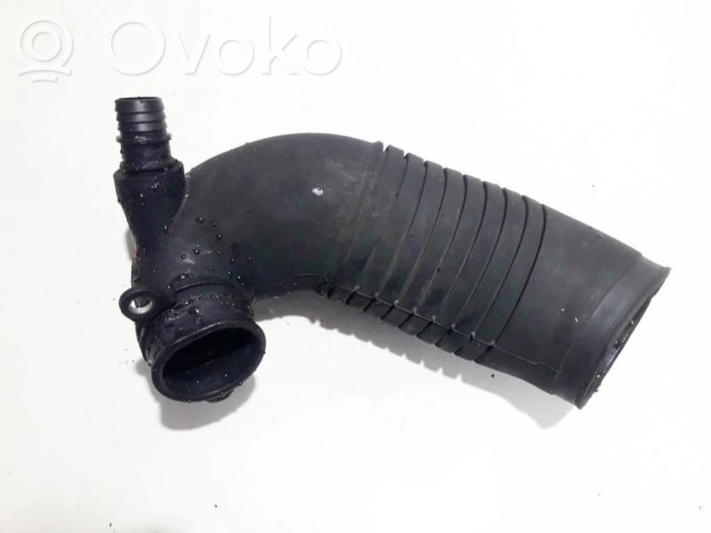 Volkswagen PASSAT B5.5 Furtun/conductă intercooler 