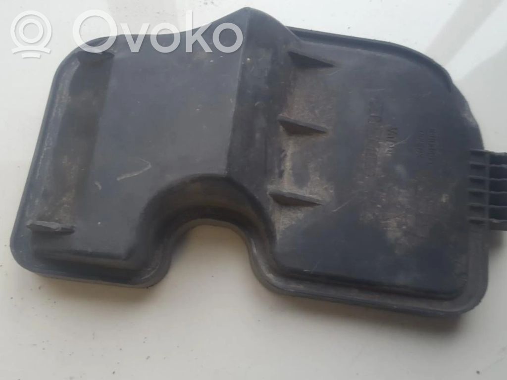 Osłona żarówki lampy przedniej   306611132,306611132LL,306611132LL,306611132