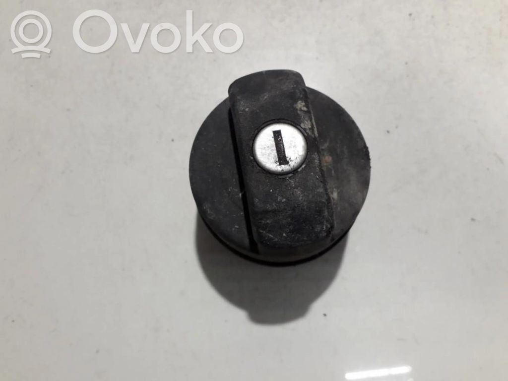 Volkswagen Golf II Tappo del serbatoio del carburante