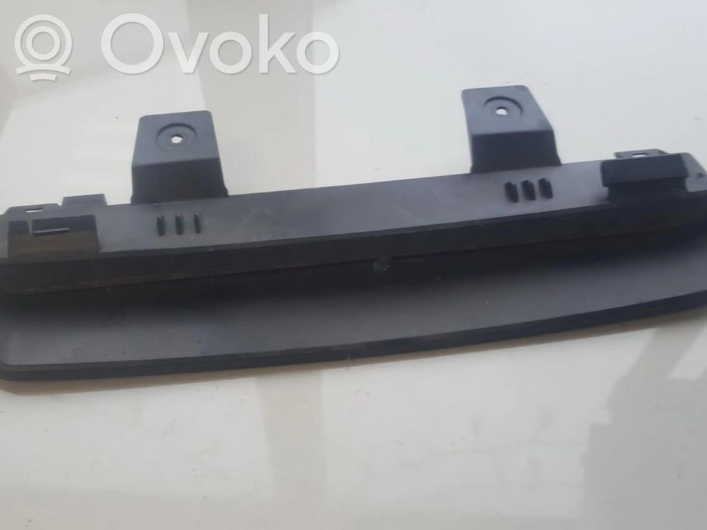 Volvo S40, V40 Luce d’arresto centrale/supplementare 