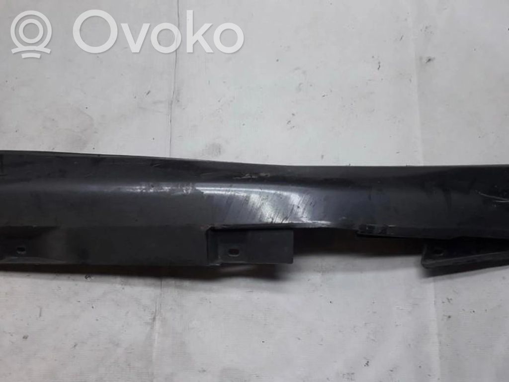 Toyota Corolla Verso AR10 Sottoporta