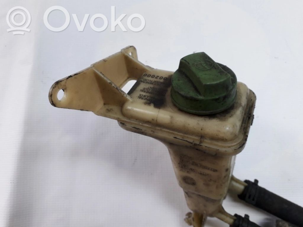 Ohjaustehostimen nestesäiliö   8D0422373C,8D0422373C